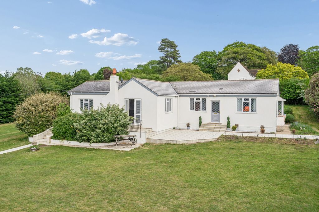 Property photo 3 of 19