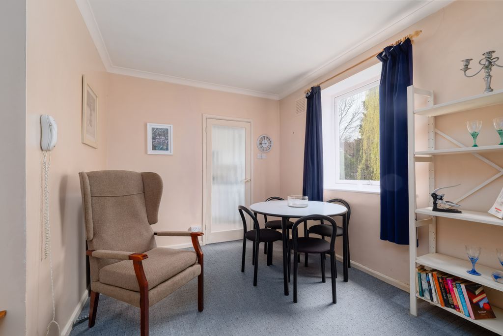 Property photo 3 of 8