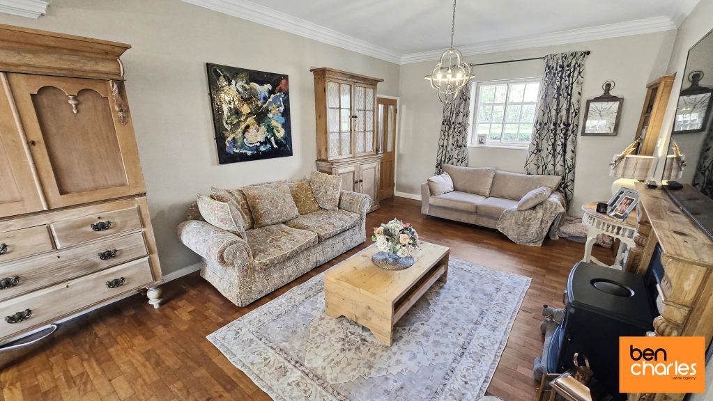 Property photo 2 of 17 Picture No. 06