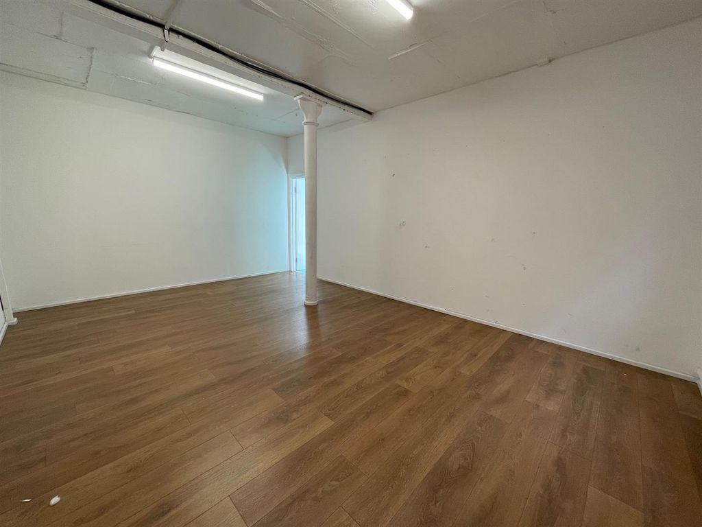 Property photo 2 of 11 1Cdarnleyrd_1Stfloorunits (3).Jpg