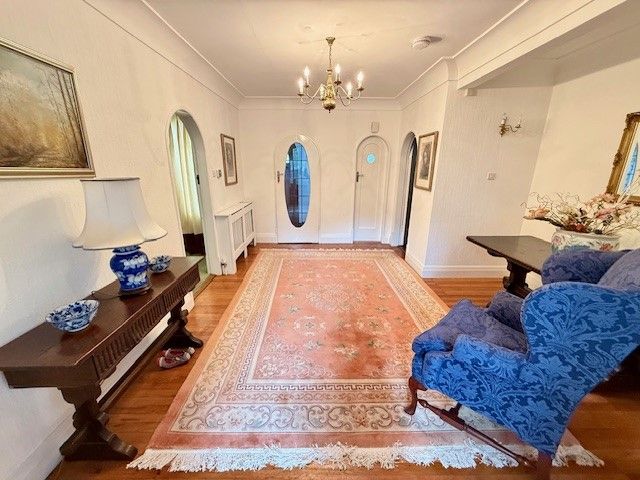Property photo 3 of 21