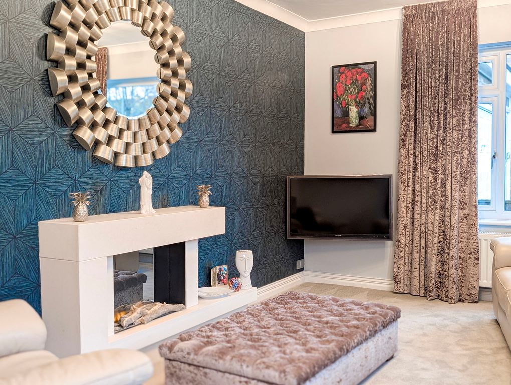 Property photo 3 of 23