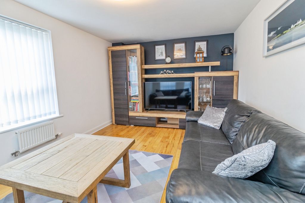 Property photo 2 of 31 A06A7451
