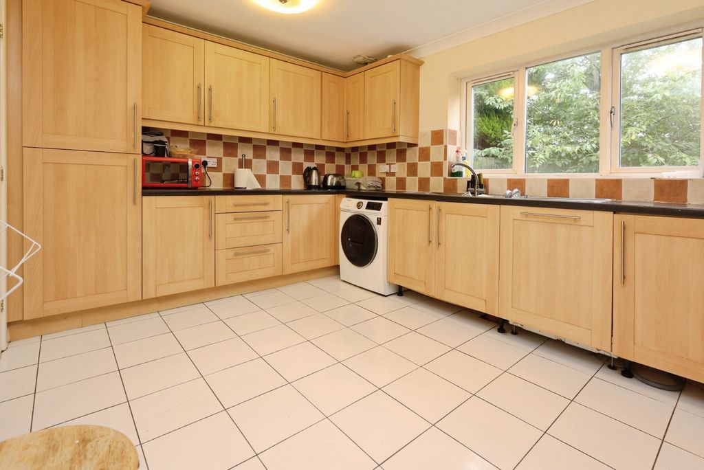 Property photo 3 of 19 Pbox-Img.Jpg