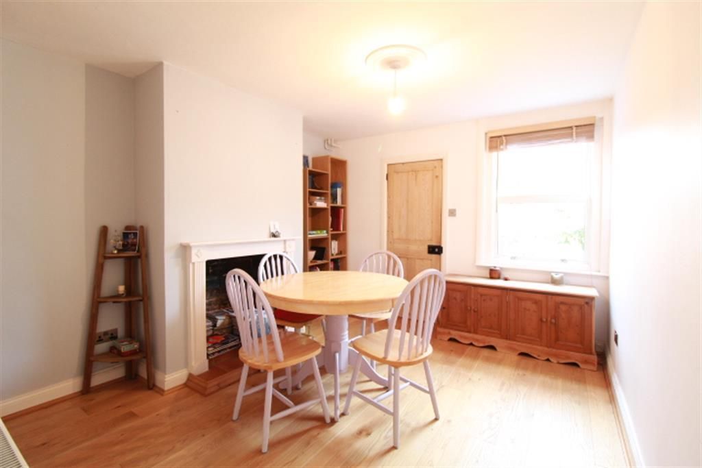 Property photo 3 of 9