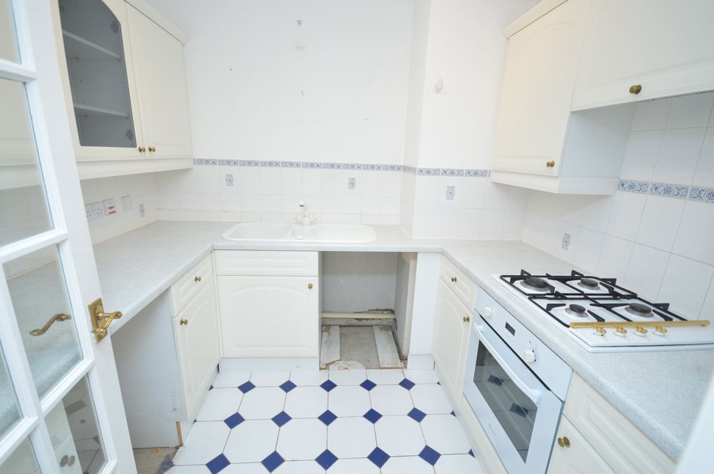 Property photo 3 of 9