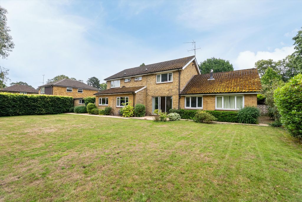 Property photo 2 of 17 Image