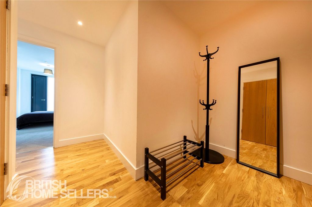 Property photo 3 of 18 Picture No. 07