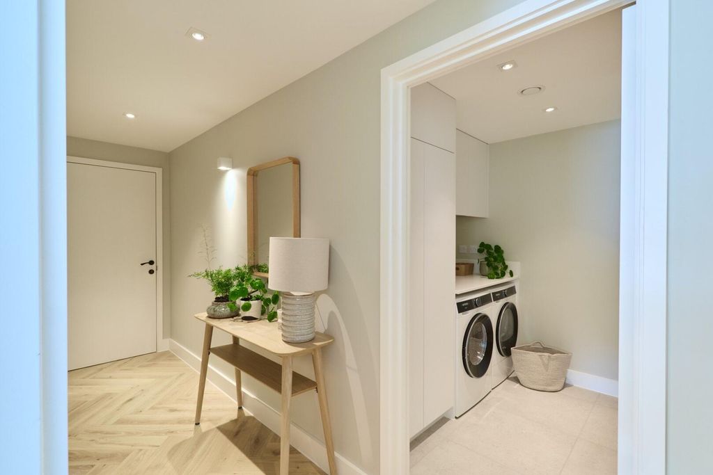 Property photo 2 of 15 Utility Room