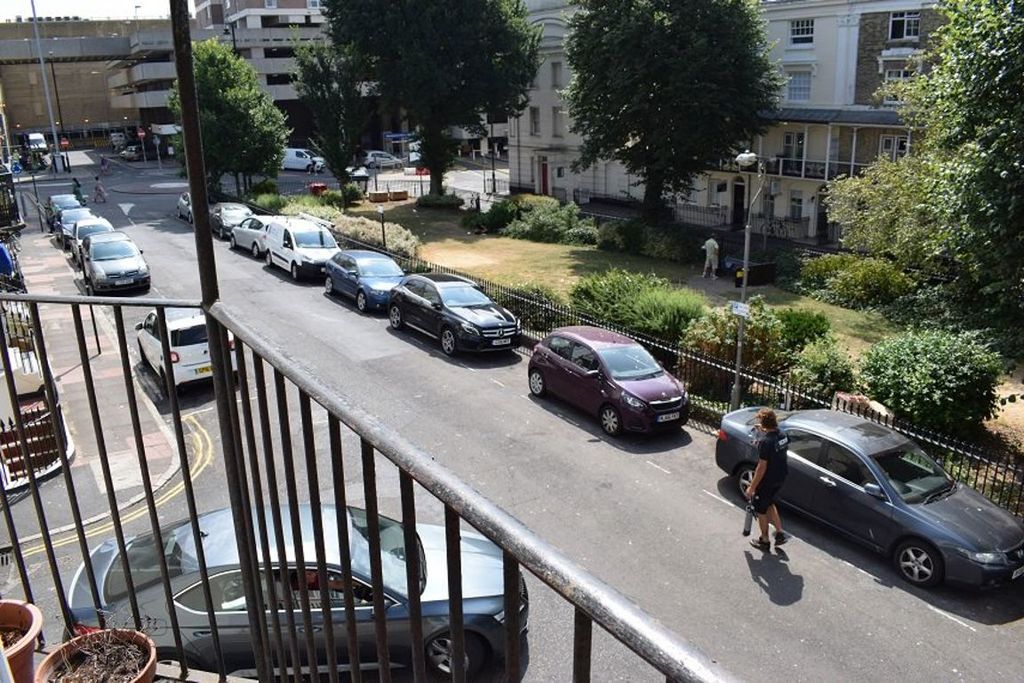 Property photo 3 of 5