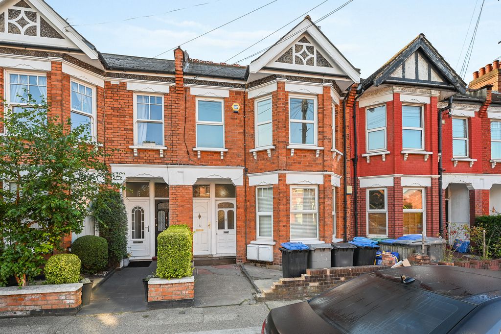 Property photo 1 of 12