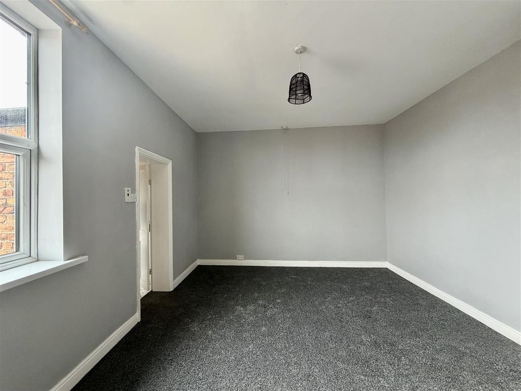 Property photo 3 of 11 Image001.Jpg