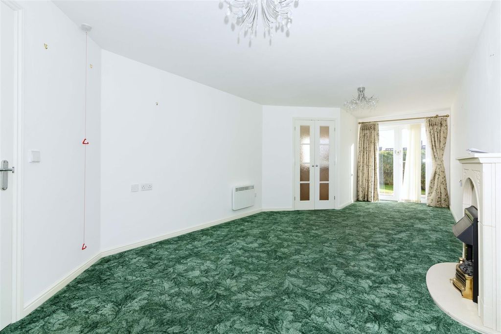 Property photo 3 of 8 Img_2407.Jpg