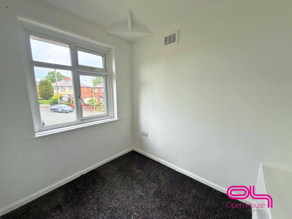 Property photo 3 of 13 Untitled Design (66).Png