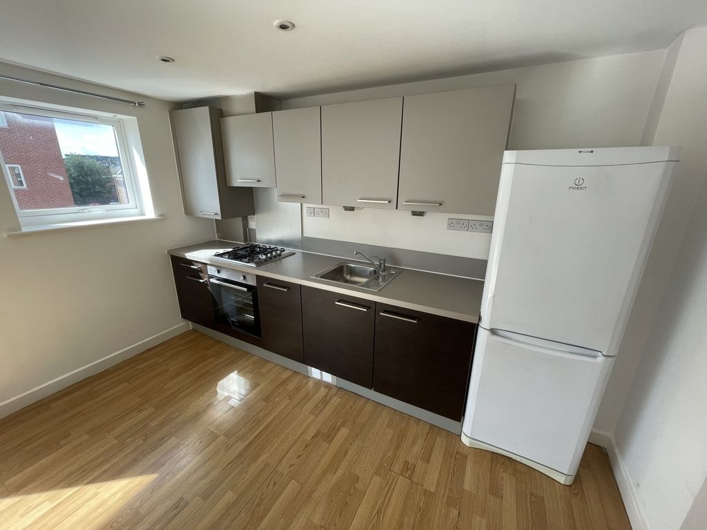 Property photo 3 of 7 Picture No. 06