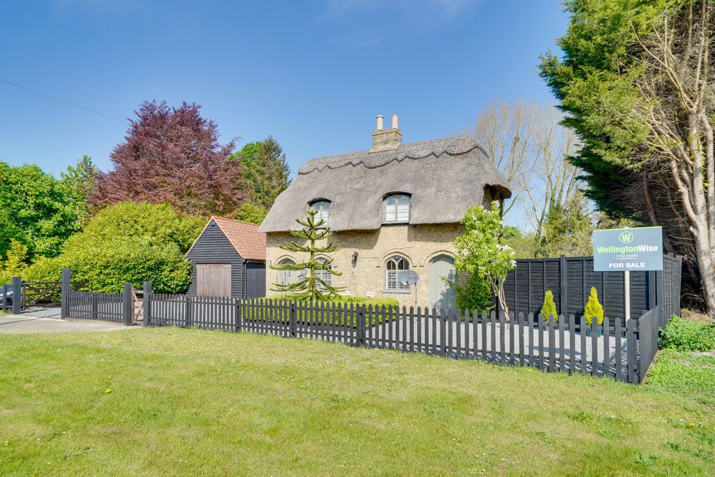 Property photo 1 of 26 3916070