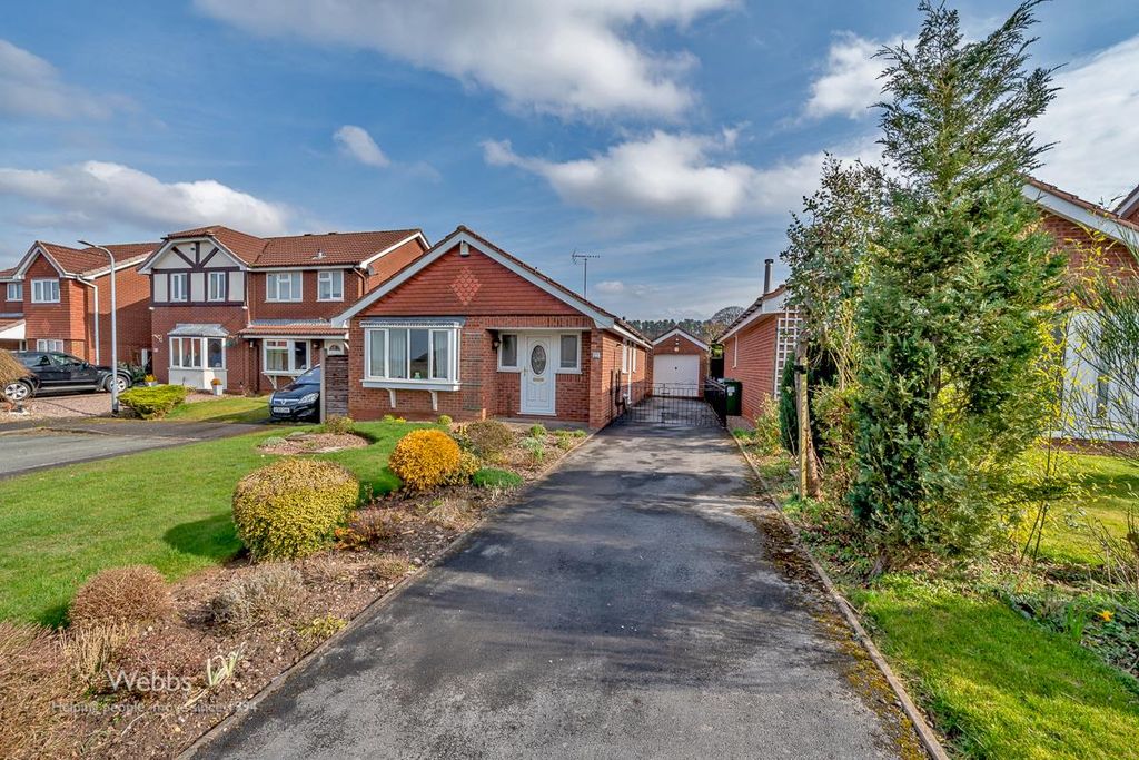 Property photo 1 of 29 Â© Webbs Estate Agents Â© (68 Of 96).Jpg