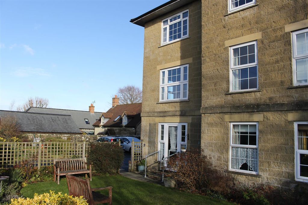 Property photo 2 of 11 Img_5322.Jpg