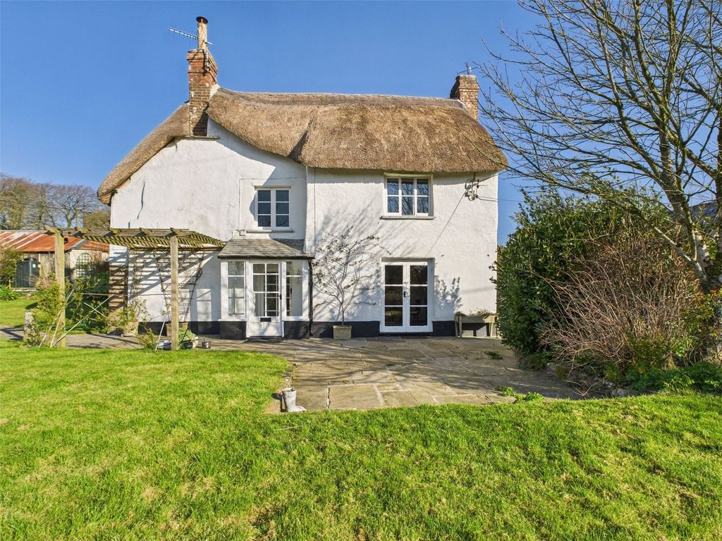 Property photo 2 of 30 Picture No. 04