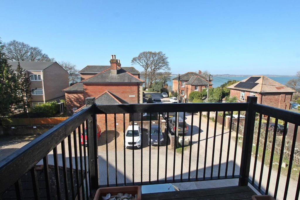 Property photo 1 of 10 Balcony Better.Jpg