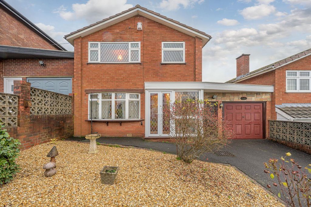 Property photo 1 of 18