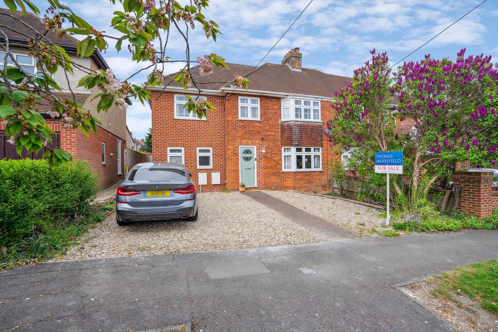 Property photo 1 of 29