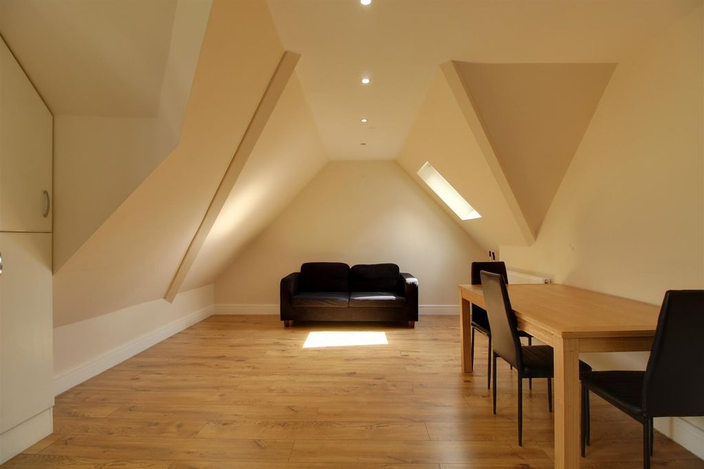 Property photo 2 of 8 Img_9148-Img_9150.Jpg