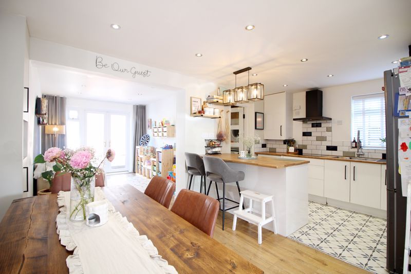 Property photo 3 of 26 Photo 1