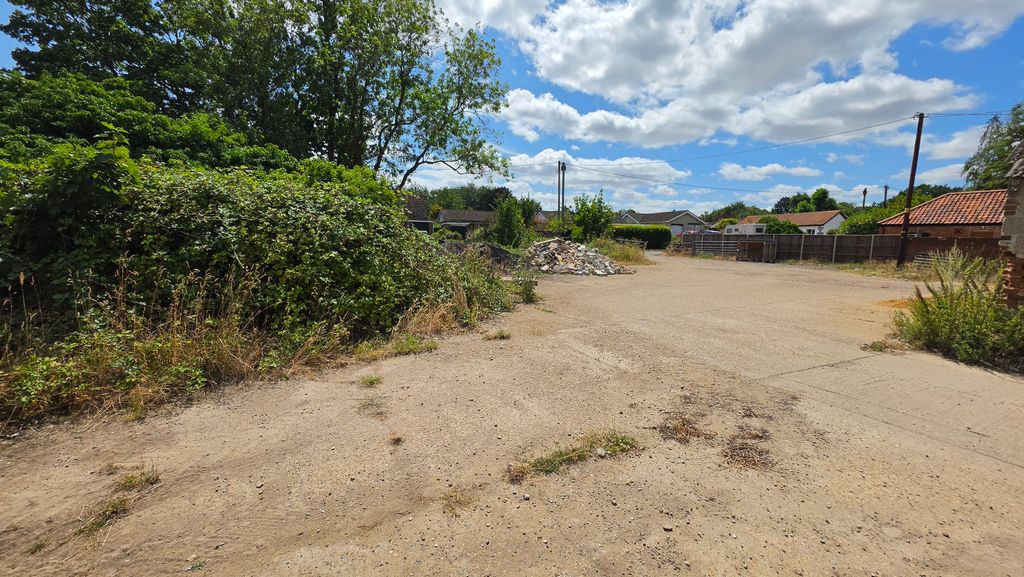 Property photo 2 of 4