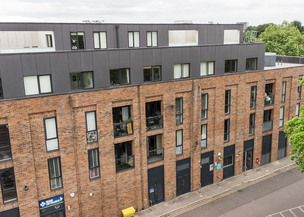 Property photo 3 of 22