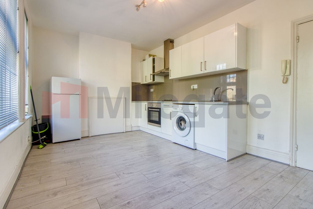 Property photo 3 of 4 Photo 3