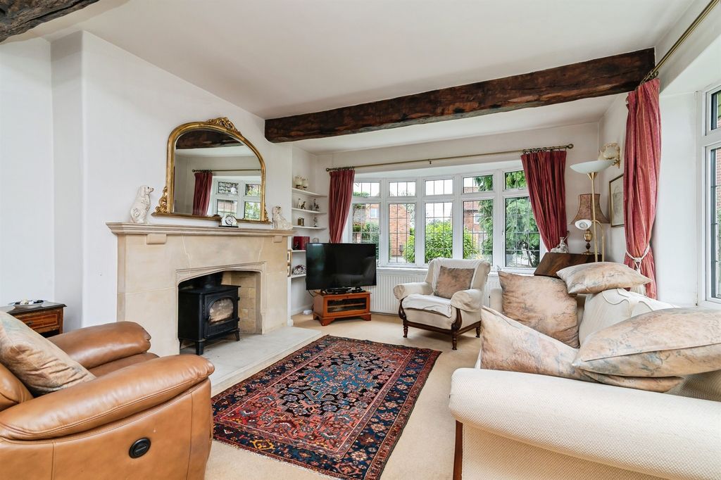 Property photo 3 of 17