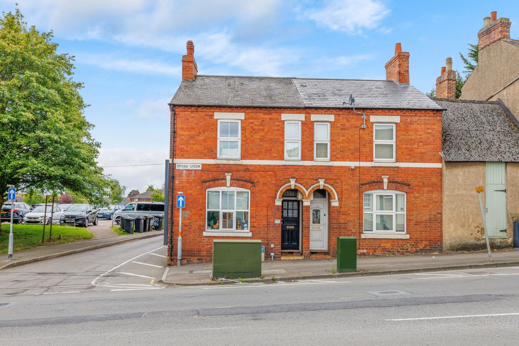 Property photo 1 of 13 1 Broad Green, Wellingborough, Nn8 4Le