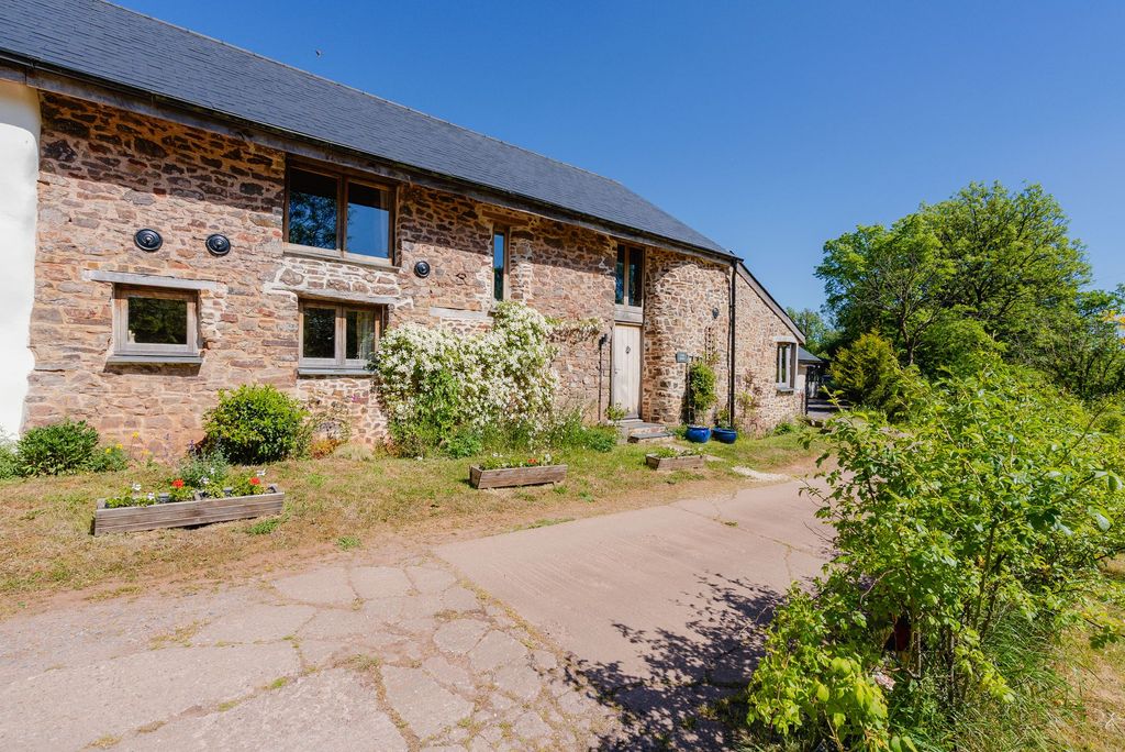 Property photo 1 of 36