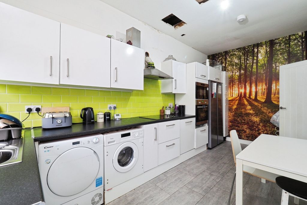 Property photo 2 of 14 Pbox-Img.Jpg