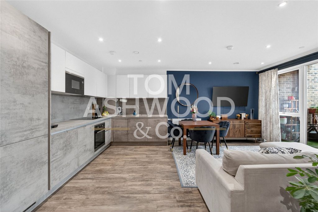 Property photo 2 of 10 Picture No. 38