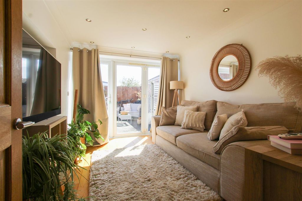 Property photo 3 of 10 Img_8194.Jpg