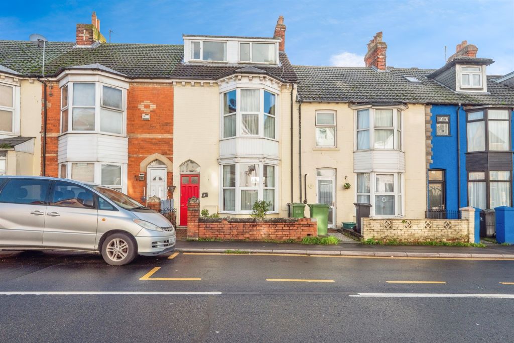 Property photo 1 of 18