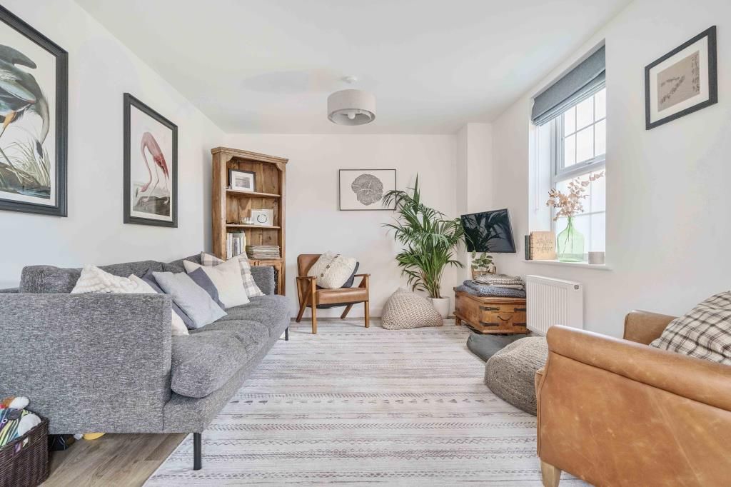 Property photo 3 of 17 Reception