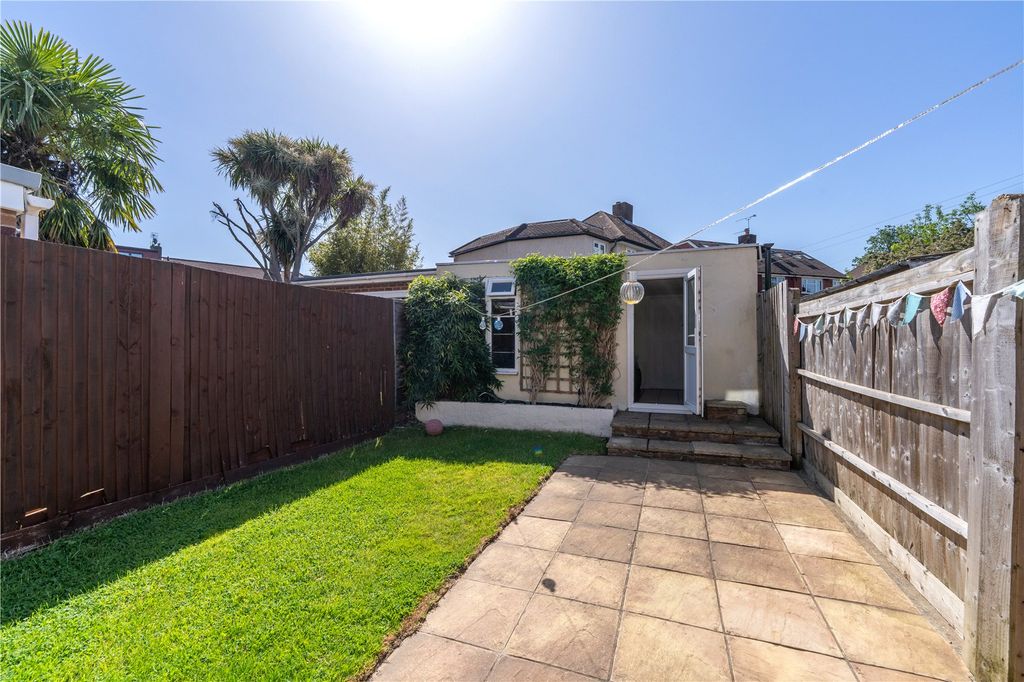 Property photo 2 of 9 Picture No. 36
