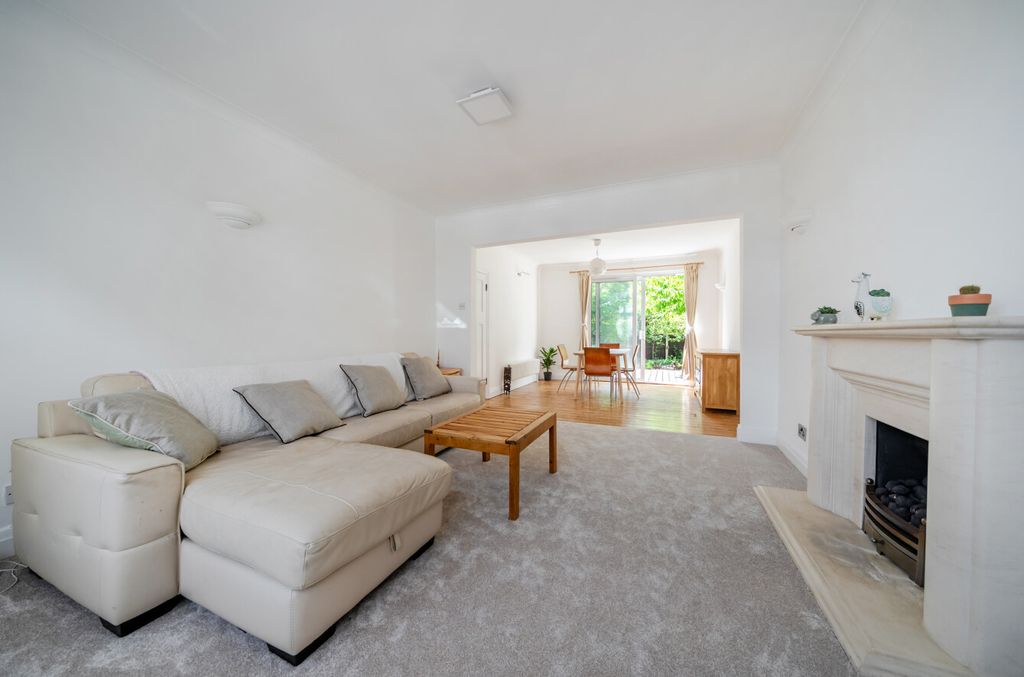 Property photo 3 of 23 1463536-16-6A0B28...