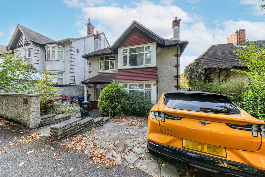 Property photo 1 of 10