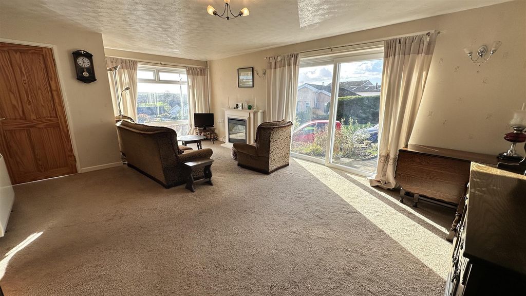 Property photo 3 of 15 20251119_113455104_Ios.Jpg