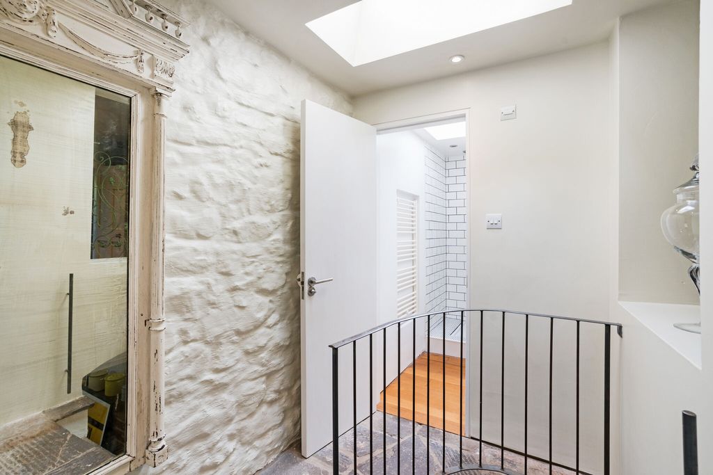 Additional image 22 of 4 bed detached house for saleGloucester Place, Bristol BS2