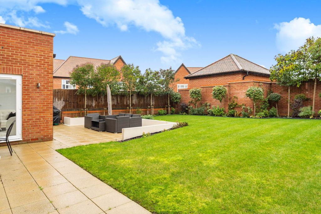 Additional image 18 of 5 bed detached house for saleFlowercrofts, Henley On Thames RG9