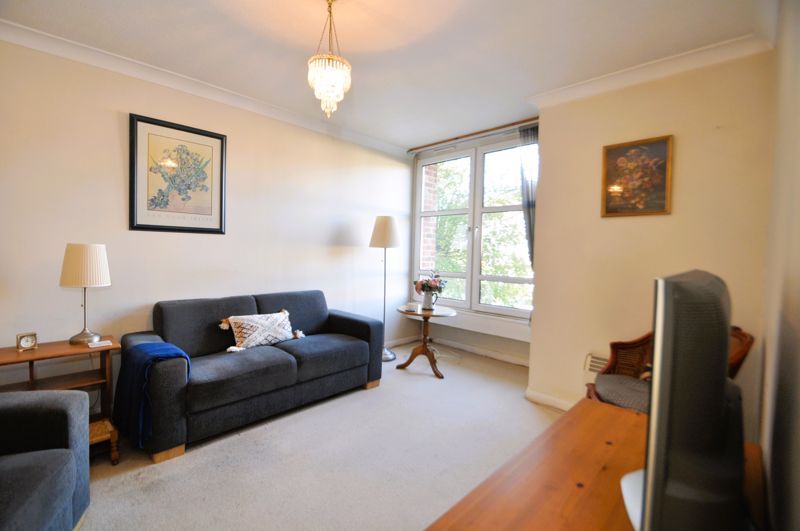 Property photo 3 of 10 Photo 3