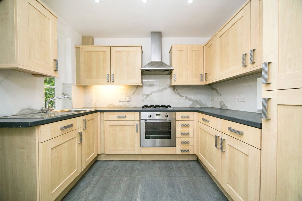 Property photo 3 of 7 Picture No. 09