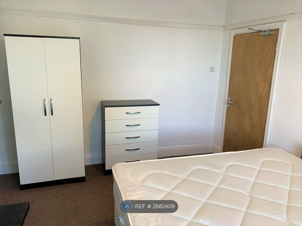 Property photo 2 of 9 Room 1