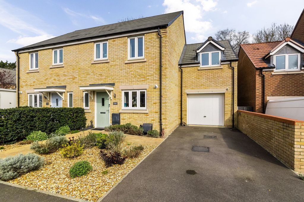 Property photo 1 of 23