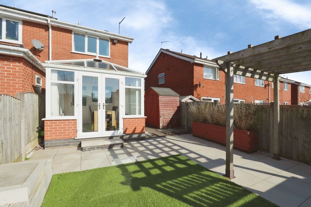 Property photo 3 of 13